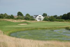 Newport National 13th Pond